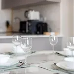 Cozy 2-Bedroom Apartment In Fawad Azizi Residence
