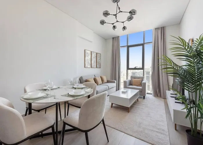 Cozy 2-Bedroom Apartment In Fawad Azizi Residence