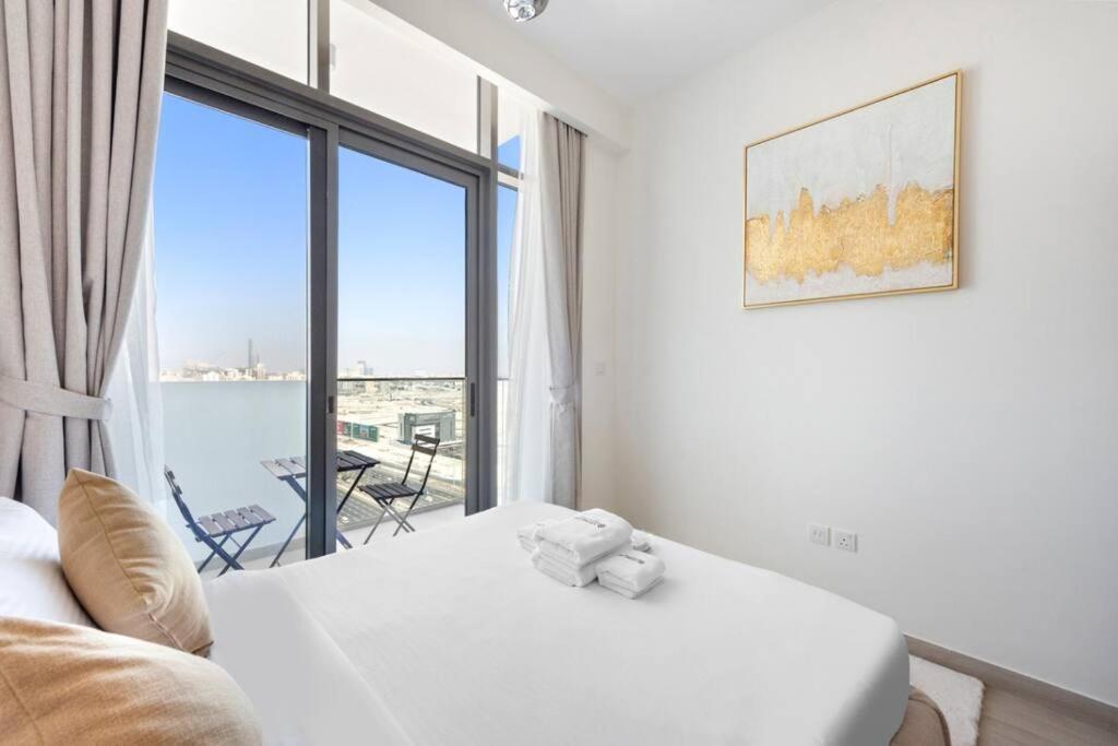 Cozy 2-bedroom In Fawad Azizi Apartment Dubai